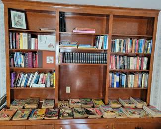 Lots of great books at this sale! Plus more comics!