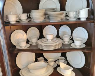 Beautiful Sango china Florence. From Japan. 