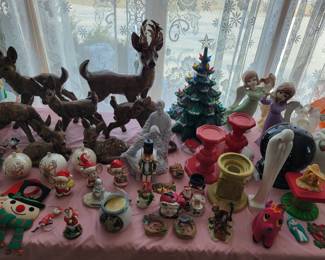 Atlantic mold christmas tree. 