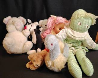 Assorted Lot Of Dolls And Stuffed Animals 