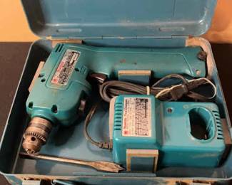 Makita Cordless Driver Drill