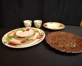 Apple Design Plates And Cups 