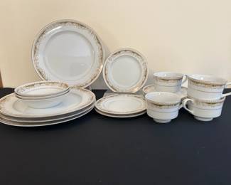 Queen Anne Fine China 18 PCs