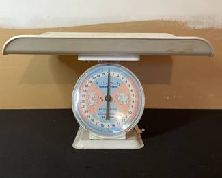 Nursery Baby Scale