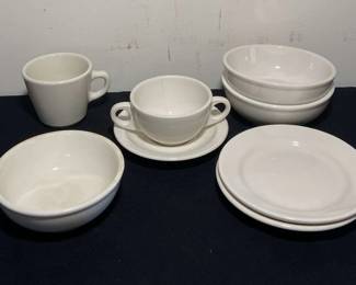 Homer Laughlin Cream Set
