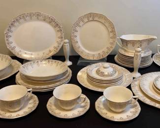 Elegant Windsor Dinnerware 22k Gold 