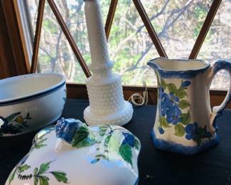 BlueGreenWhite Floral Decor 