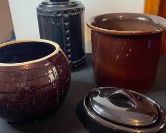 Decorate With Sleek Blacks And Browns 