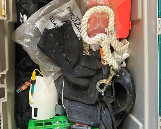 Extra Scuba gear