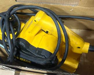 Dealt hand planer