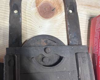 Barn door sliders