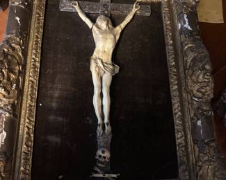 Early 18th century Crucifix ivory and wood