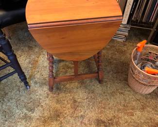 Sweet Childs maple drop leaf table