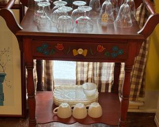 Sweet farmhouse pine wash stand!