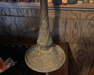 Cast iron lamp
