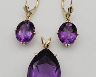 Gold & Amethyst Jewelry