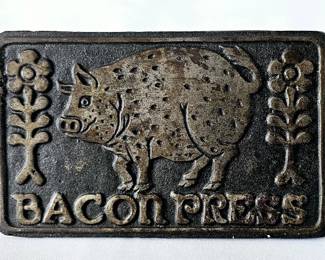 1978 Taylor & NG Cast Iron Bacon Press