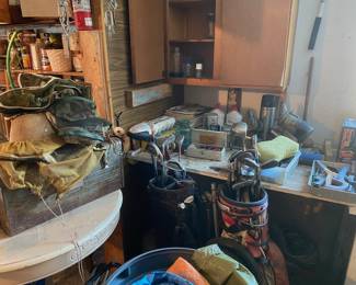 Golf Clubs & Garage Items