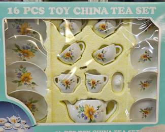 TOY CHINA TEA SET