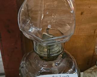 LARGE VINTAGE OIL LAMP