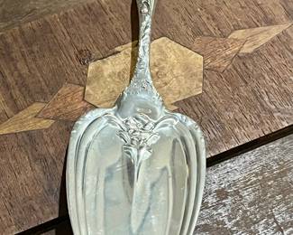 Love Disarmed 1910s server 