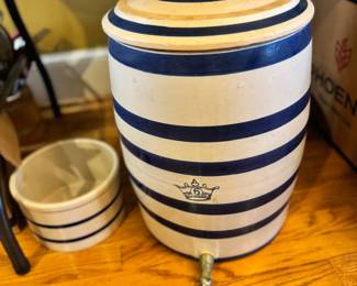 6 gallon water crock