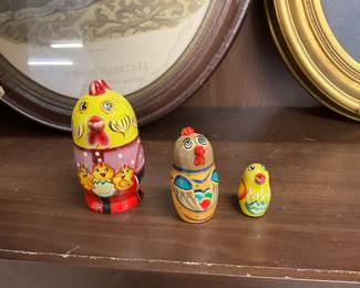 Nesting Chicken Dolls