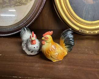 Ceramic Chicken & Rooster Salt & Pepper Shakers