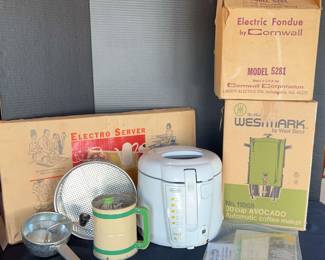Vintage Kitchen Appliances With Air Fryer 