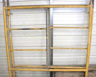 238 - 2 pieces of Scaffolding - 75" x 62"
