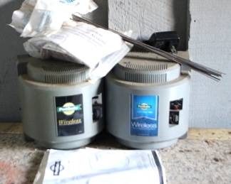 525 - Wireless Pet Safe Fencing, 2 transformers & more You are buying a used as-is electric/electronic item. We do not guarantee all components are present and if it is not expressly stated, it is untested.
