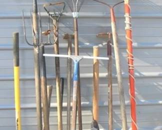 227 - Lot of Yard Tools
