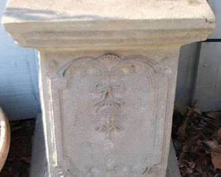 334 - Column Stand - 14 x 14 x 23
