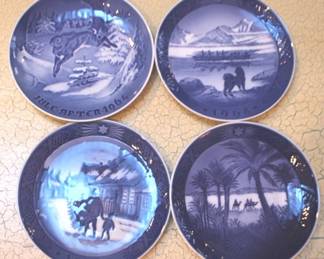 112 - Royal Copenhagen Plates w / Boxes - 7.5" Round

