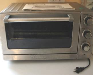 263 - Cuisinart Toaster Oven - 10" x 17" x 14" You are buying a used as-is electric/electronic item. We do not guarantee all components are present, and if it is not expressly stated, it is untested.

