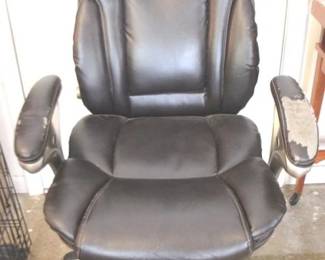 79 - Office Chair - 26" x 30" x 48"
