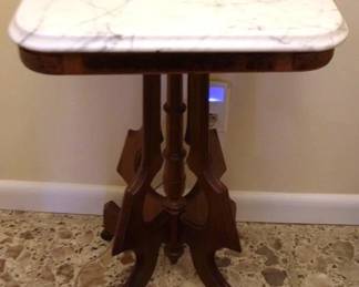 439 - Marble Top Table - 20 x 16 x 30
