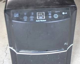 201 - LG Air Purifier - 21" x 15" x 24" You are buying a used as-is electric/electronic item. We do not guarantee all components are present, and if it is not expressly stated, it is untested.
