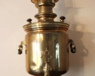499 - Brass Samovar - 20 x 55 x 36

