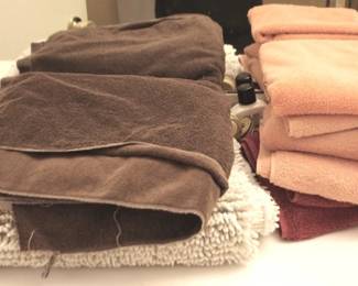 277 - Lot of Assorted Linens & More
