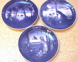 113 - Royal Copenhagen Plates w / Boxes - 7.5" Round
