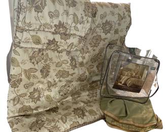 Croscill Queen Size Bedding Comforter Shams Skirt Ornate