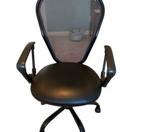 Mesh Back Ergonomically Office Desk Chair 5 Leg Rolling