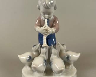Gerold Porzellan Bavaria Boy With Horn And Ducklings