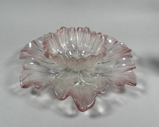 Mikasa Frosted And Clear Glass Tulip Bowl And Plate In Pink
Lot #: 102