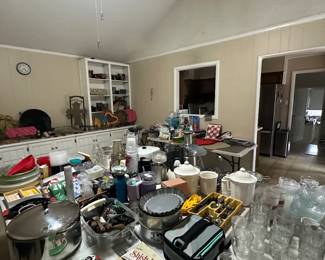 Kitchenware and custom charcuterie boards