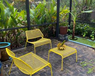 Hot Mesh Chairs and Table