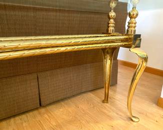 Labarge Sofa table: 50" X 22' x 27" floor to top (*please note* there is a small&nbsp;imperfection on the short end of the table. It's not a chip or crack, it can't be felt and is not very visible.) $395 Please contact Diana via text or phone 708-670-2189 to arrange&nbsp;payment or with any questions.&nbsp;