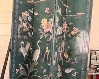 Asian room divider