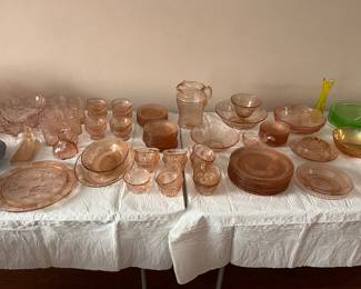 Federal Glass Depression Cabbage Rose pattern, 1929-1939